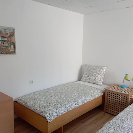 Gradina Apartment Montana Bagian luar foto